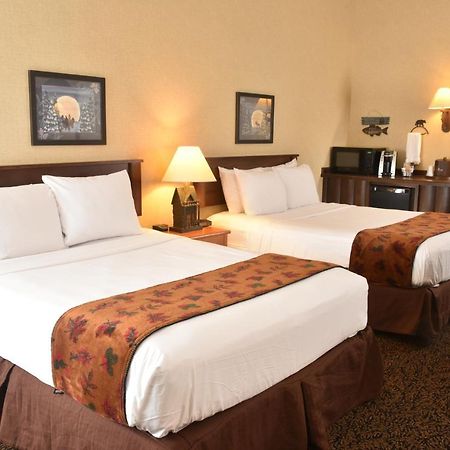 Cedar Creek Hotel Wausau - Rothschild Bagian luar foto