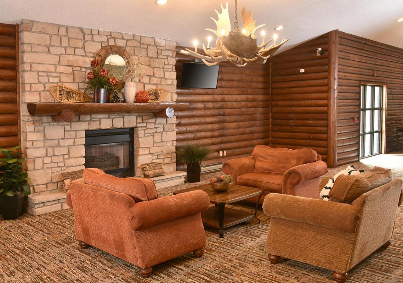 Cedar Creek Hotel Wausau - Rothschild Bagian luar foto